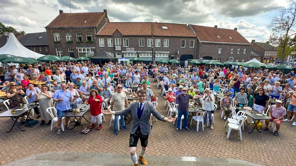 josef emil op de boete buutte zitting in lindeboom