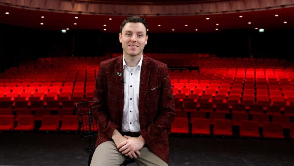 magic entertainer brandon smeets from geleen limburg netherlands 