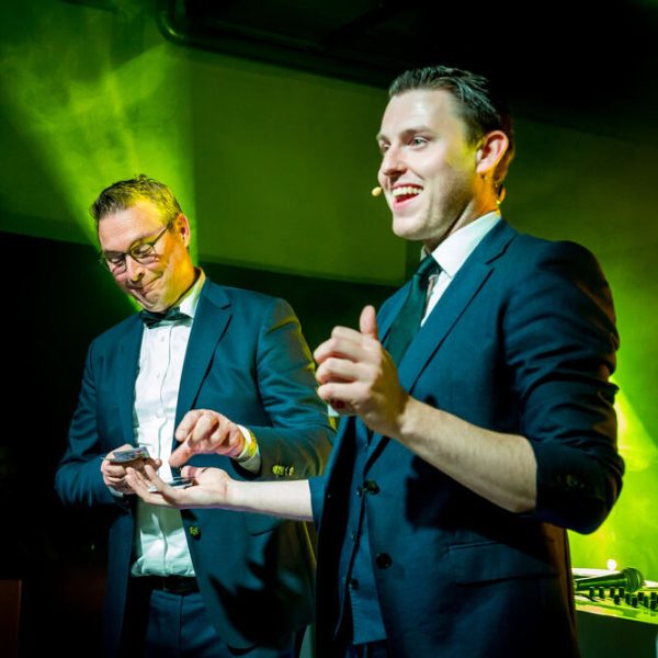 Stage Magic interaction with magical entertainer brandon smeets