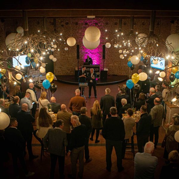 Stage Magic by goochelaar brandon smeets from Geleen limburg